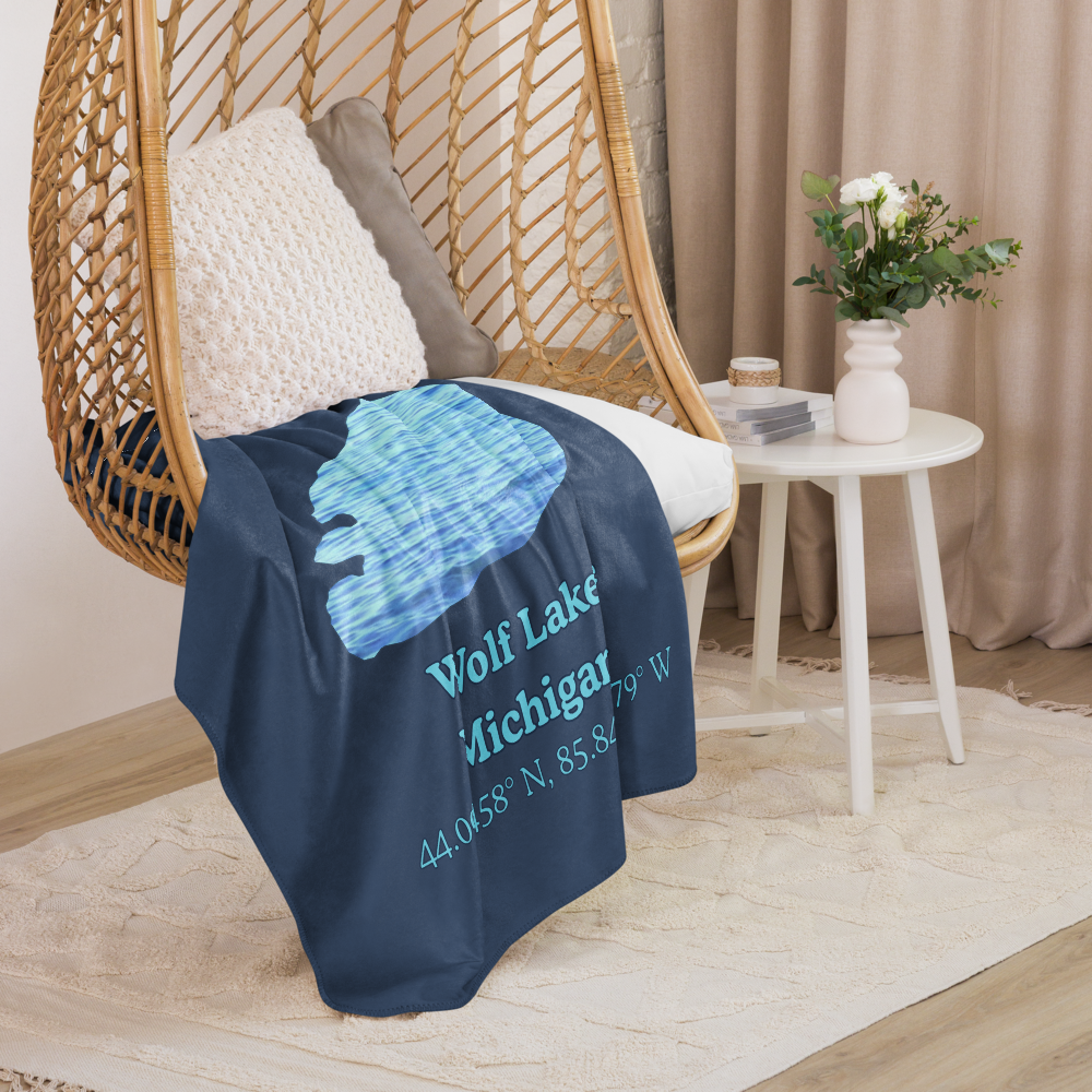 Wolf Lake Sherpa Blanket