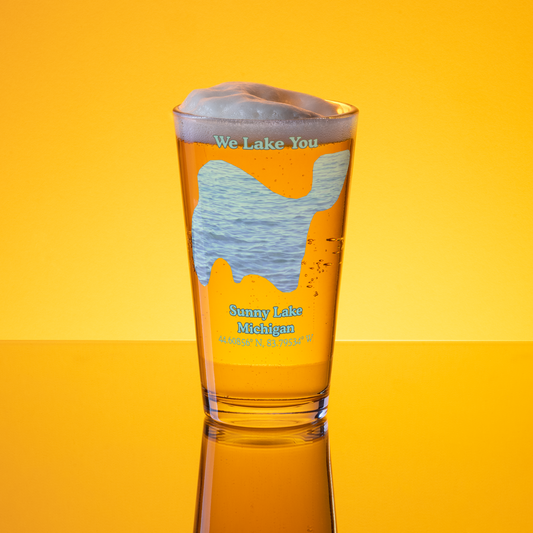 Sunny Lake 16 oz Pint Glass