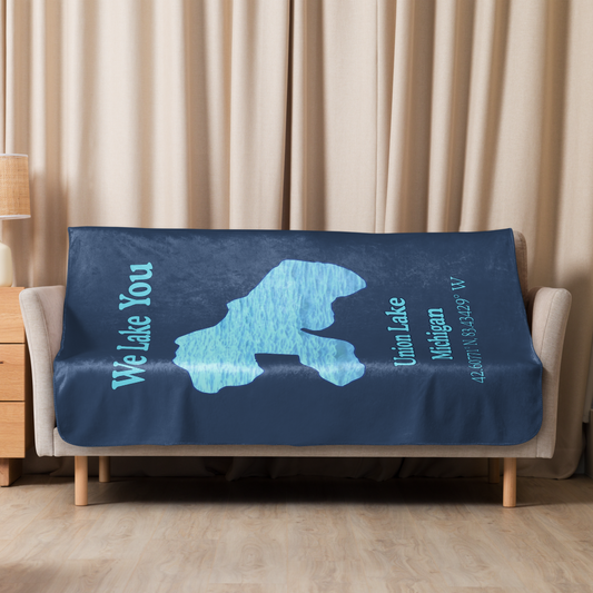 Sherpa blanket with Union Lake